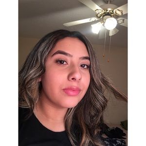 Meet your Posher, Eva